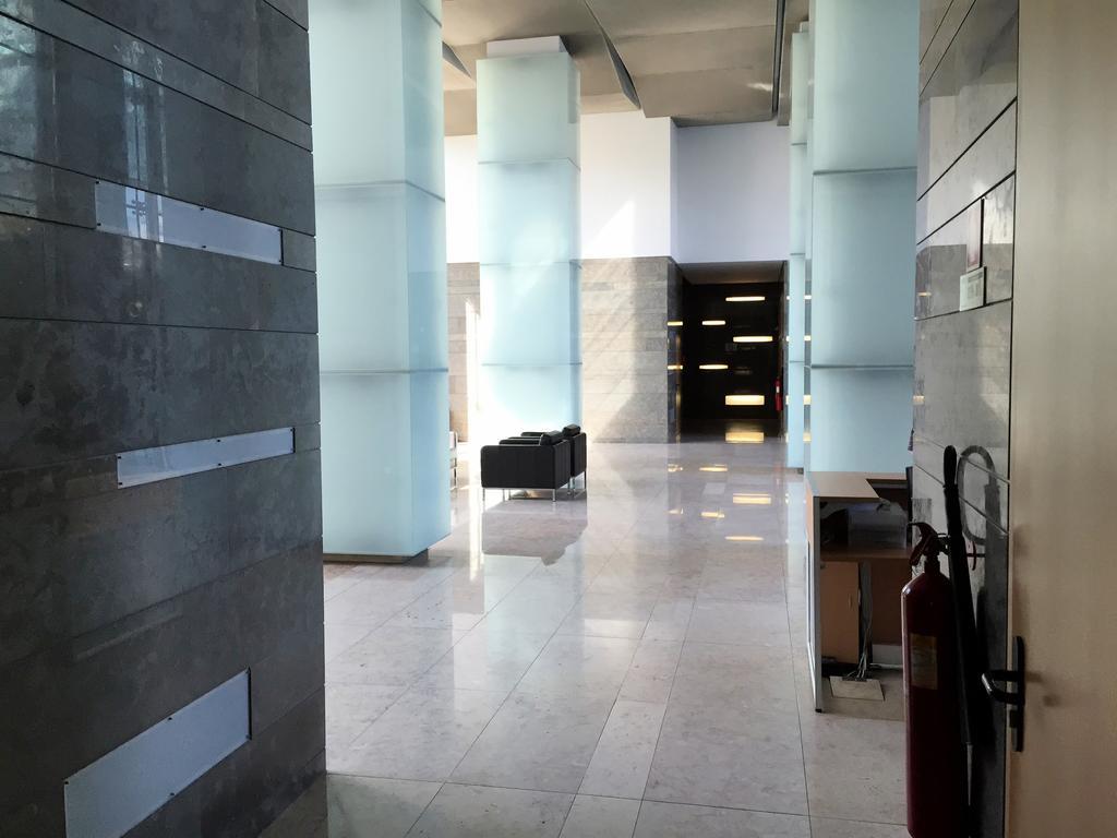 Finest Rentals - Expo Riverside Lisbon Room photo